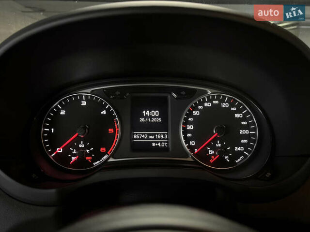 Чорний Ауді А1, об'ємом двигуна 1.6 л та пробігом 86 тис. км за 14500 $, фото 11 на Automoto.ua