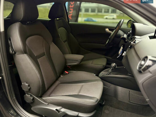 Черный Ауди А1, объемом двигателя 1.6 л и пробегом 51 тыс. км за 15500 $, фото 19 на Automoto.ua