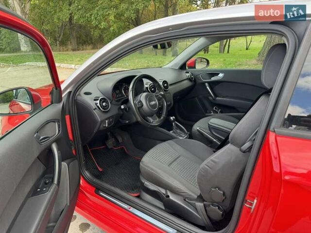 Красный Ауди А1, объемом двигателя 1.39 л и пробегом 176 тыс. км за 8700 $, фото 7 на Automoto.ua