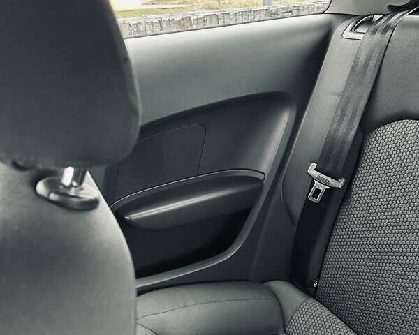 Червоний Ауді А1, об'ємом двигуна 1.4 л та пробігом 167 тис. км за 12900 $, фото 34 на Automoto.ua