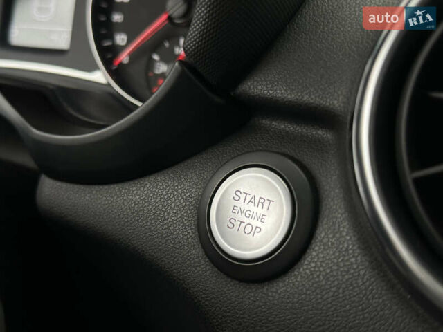 Красный Ауди А1, объемом двигателя 1.6 л и пробегом 120 тыс. км за 13900 $, фото 19 на Automoto.ua