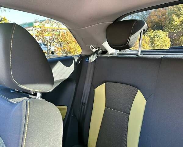 Ауди А1, объемом двигателя 1.2 л и пробегом 224 тыс. км за 0 $, фото 5 на Automoto.ua