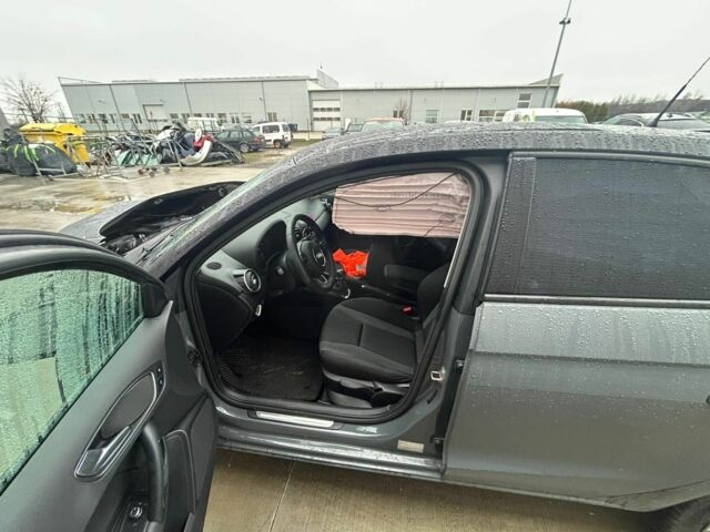 Сірий Ауді А1, об'ємом двигуна 0 л та пробігом 85 тис. км за 4711 $, фото 2 на Automoto.ua