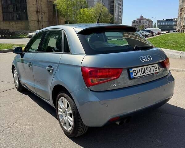 Синій Ауді А1, об'ємом двигуна 1.39 л та пробігом 125 тис. км за 10300 $, фото 2 на Automoto.ua