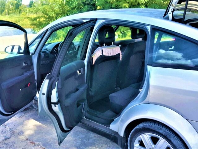 Бежевый Ауди А2, объемом двигателя 1.4 л и пробегом 200 тыс. км за 5600 $, фото 3 на Automoto.ua