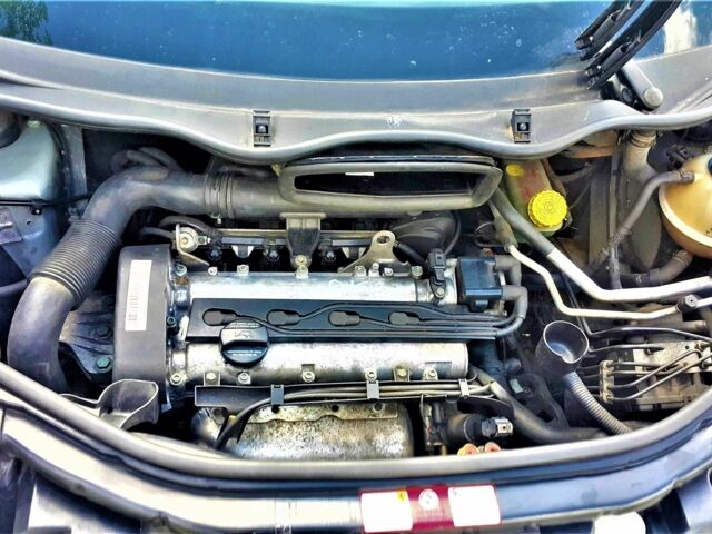 Бежевый Ауди А2, объемом двигателя 1.4 л и пробегом 200 тыс. км за 5600 $, фото 7 на Automoto.ua