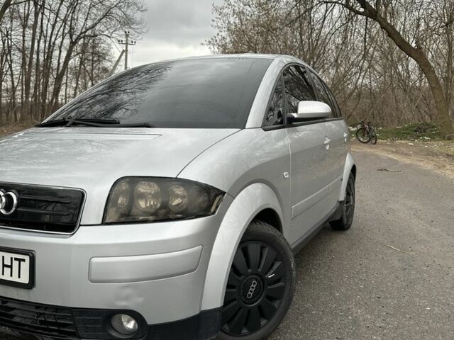 Сірий Ауді A2, об'ємом двигуна 1.4 л та пробігом 273 тис. км за 4550 $, фото 4 на Automoto.ua