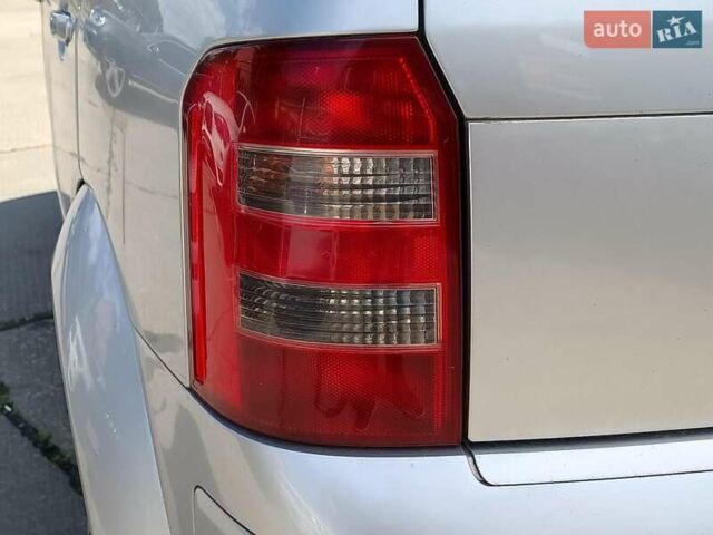 Сірий Ауді A2, об'ємом двигуна 1.4 л та пробігом 364 тис. км за 5240 $, фото 8 на Automoto.ua