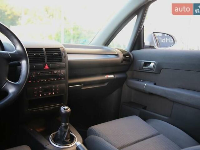 Сірий Ауді A2, об'ємом двигуна 1.4 л та пробігом 202 тис. км за 5650 $, фото 12 на Automoto.ua