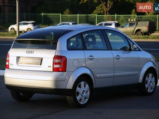 Сірий Ауді A2, об'ємом двигуна 1.4 л та пробігом 202 тис. км за 5650 $, фото 3 на Automoto.ua