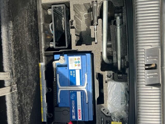 Сірий Ауді A2, об'ємом двигуна 1.6 л та пробігом 250 тис. км за 4700 $, фото 43 на Automoto.ua