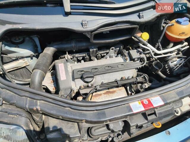 Синий Ауди А2, объемом двигателя 1.39 л и пробегом 185 тыс. км за 5800 $, фото 10 на Automoto.ua