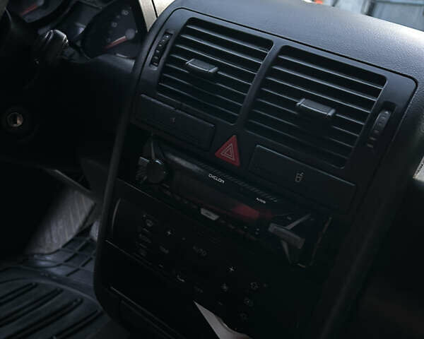 Синий Ауди А2, объемом двигателя 1.39 л и пробегом 370 тыс. км за 4100 $, фото 16 на Automoto.ua