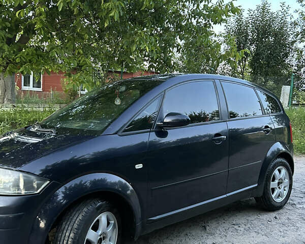 Синий Ауди А2, объемом двигателя 1.39 л и пробегом 370 тыс. км за 4100 $, фото 1 на Automoto.ua