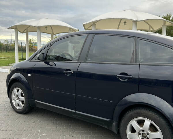 Синій Ауді A2, об'ємом двигуна 1.39 л та пробігом 387 тис. км за 2999 $, фото 7 на Automoto.ua
