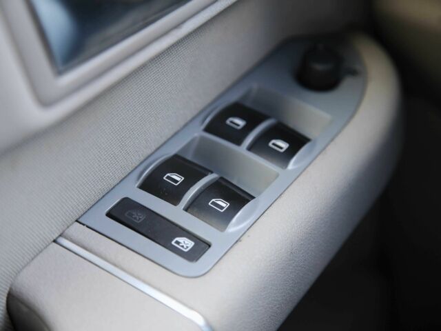 Синій Ауді A2, об'ємом двигуна 1.6 л та пробігом 203 тис. км за 6300 $, фото 19 на Automoto.ua