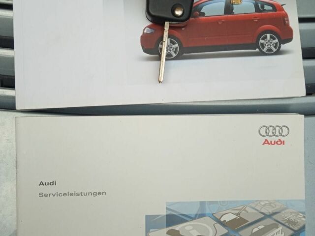 Ауди А2 2002 в Смеле на Automoto.ua Синий Ауди А2, объемом двигателя 1.6 л и пробегом 303 тыс. км за 3900 $, фото 10 на Automoto.ua