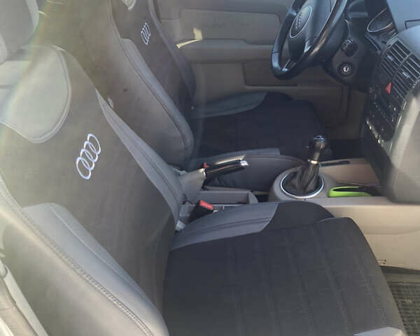 Синій Ауді A2, об'ємом двигуна 1.6 л та пробігом 269 тис. км за 5200 $, фото 16 на Automoto.ua