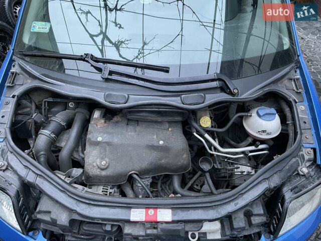 Синій Ауді A2, об'ємом двигуна 1.4 л та пробігом 302 тис. км за 4500 $, фото 20 на Automoto.ua