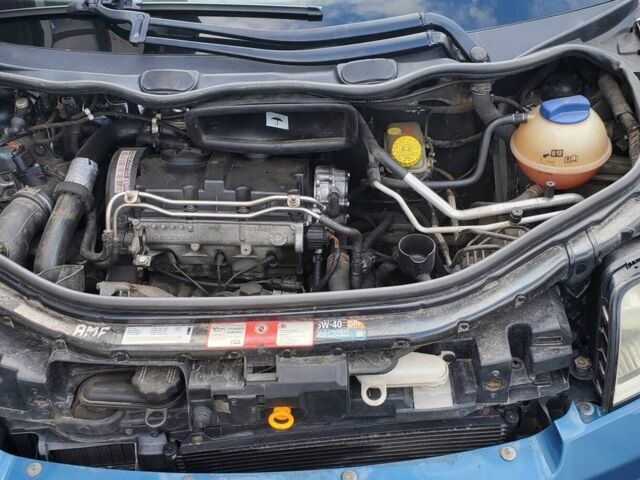 Синій Ауді A2, об'ємом двигуна 1.4 л та пробігом 390 тис. км за 5200 $, фото 4 на Automoto.ua
