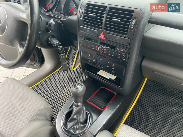 Зеленый Ауди А2, объемом двигателя 1.4 л и пробегом 350 тыс. км за 4100 $, фото 12 на Automoto.ua