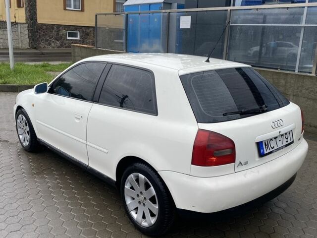 Білий Ауді А3, об'ємом двигуна 1.8 л та пробігом 320 тис. км за 2200 $, фото 6 на Automoto.ua