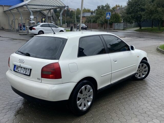 Білий Ауді А3, об'ємом двигуна 1.8 л та пробігом 320 тис. км за 2200 $, фото 2 на Automoto.ua