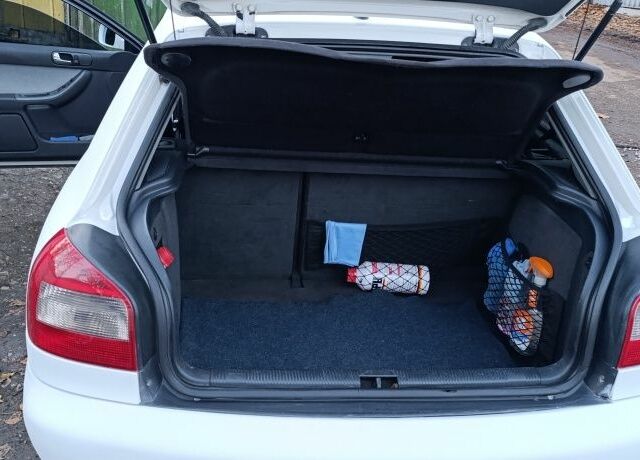 Білий Ауді А3, об'ємом двигуна 1.9 л та пробігом 255 тис. км за 4000 $, фото 15 на Automoto.ua