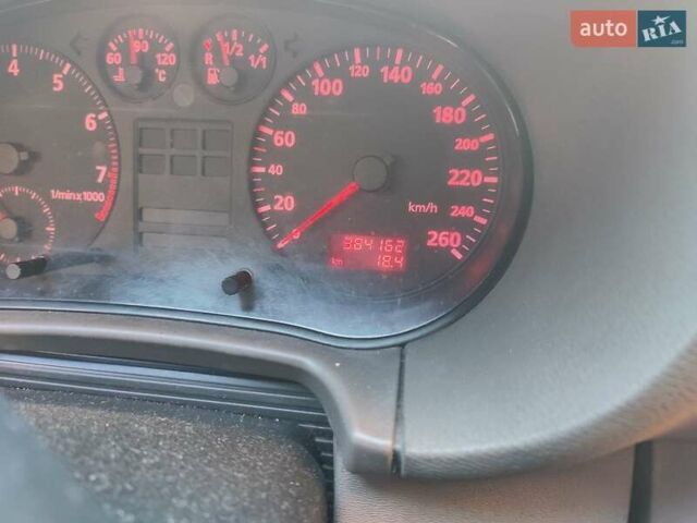 Белый Ауди А3, объемом двигателя 1.8 л и пробегом 384 тыс. км за 4350 $, фото 4 на Automoto.ua