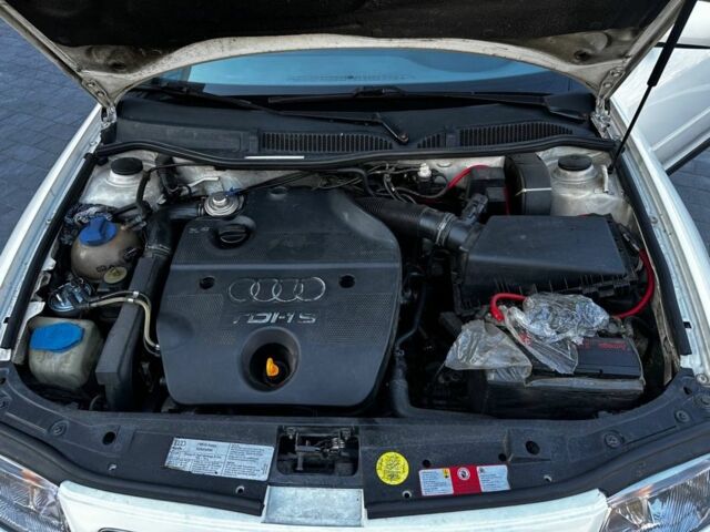 Білий Ауді А3, об'ємом двигуна 1.9 л та пробігом 330 тис. км за 3850 $, фото 7 на Automoto.ua