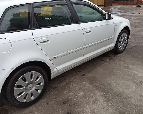 Білий Ауді А3, об'ємом двигуна 1.6 л та пробігом 201 тис. км за 7900 $, фото 15 на Automoto.ua