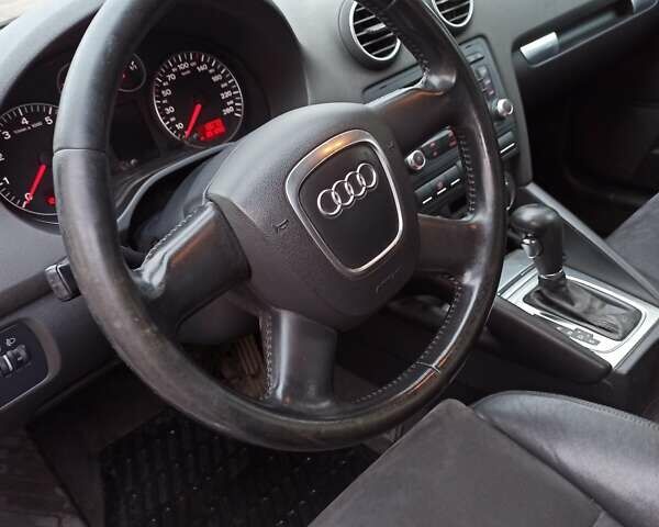 Білий Ауді А3, об'ємом двигуна 1.6 л та пробігом 201 тис. км за 7900 $, фото 14 на Automoto.ua