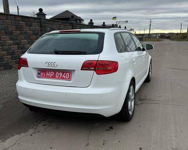 Белый Ауди А3, объемом двигателя 1.8 л и пробегом 243 тыс. км за 8300 $, фото 13 на Automoto.ua