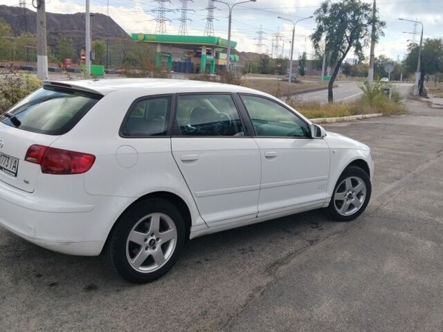 Белый Ауди А3, объемом двигателя 1.6 л и пробегом 250 тыс. км за 4718 $, фото 5 на Automoto.ua