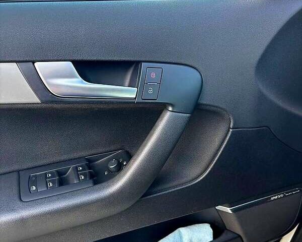 Белый Ауди А3, объемом двигателя 2 л и пробегом 236 тыс. км за 11500 $, фото 7 на Automoto.ua