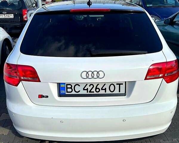 Белый Ауди А3, объемом двигателя 2 л и пробегом 236 тыс. км за 11500 $, фото 2 на Automoto.ua