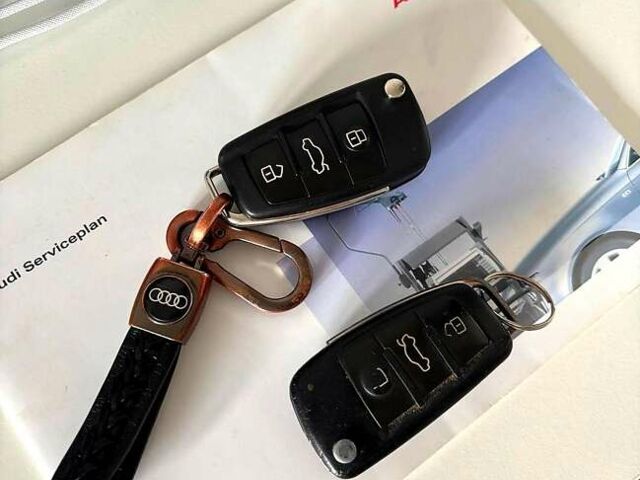 Белый Ауди А3, объемом двигателя 2 л и пробегом 236 тыс. км за 11500 $, фото 4 на Automoto.ua