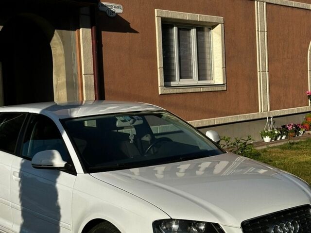 Белый Ауди А3, объемом двигателя 1.6 л и пробегом 184 тыс. км за 7900 $, фото 7 на Automoto.ua