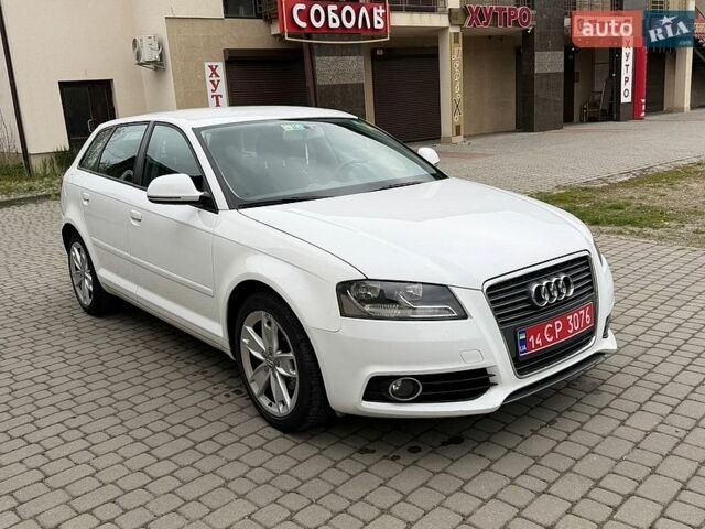Белый Ауди А3, объемом двигателя 1.6 л и пробегом 183 тыс. км за 7000 $, фото 5 на Automoto.ua
