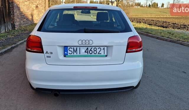 Белый Ауди А3, объемом двигателя 1.6 л и пробегом 254 тыс. км за 8200 $, фото 12 на Automoto.ua