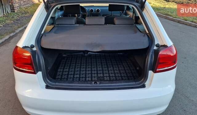 Белый Ауди А3, объемом двигателя 1.6 л и пробегом 254 тыс. км за 8200 $, фото 34 на Automoto.ua