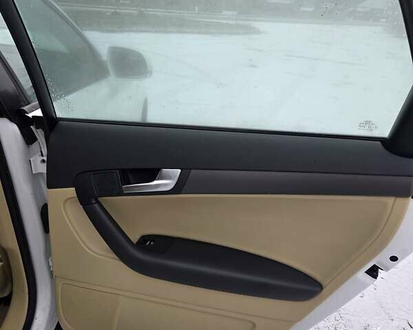 Білий Ауді А3, об'ємом двигуна 1.98 л та пробігом 238 тис. км за 7999 $, фото 21 на Automoto.ua