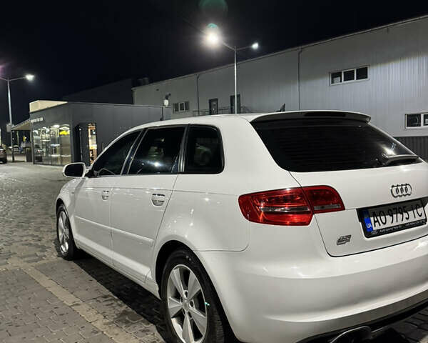 Белый Ауди А3, объемом двигателя 1.39 л и пробегом 265 тыс. км за 8600 $, фото 3 на Automoto.ua