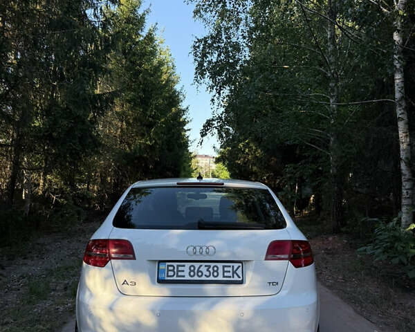 Белый Ауди А3, объемом двигателя 1.6 л и пробегом 222 тыс. км за 10000 $, фото 2 на Automoto.ua