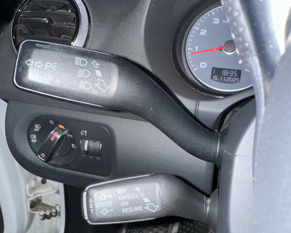 Белый Ауди А3, объемом двигателя 1.39 л и пробегом 265 тыс. км за 8600 $, фото 20 на Automoto.ua