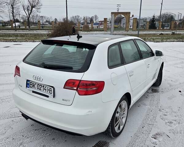 Білий Ауді А3, об'ємом двигуна 1.98 л та пробігом 238 тис. км за 7999 $, фото 4 на Automoto.ua