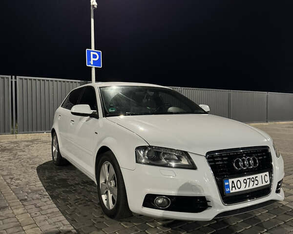 Белый Ауди А3, объемом двигателя 1.39 л и пробегом 265 тыс. км за 8600 $, фото 6 на Automoto.ua