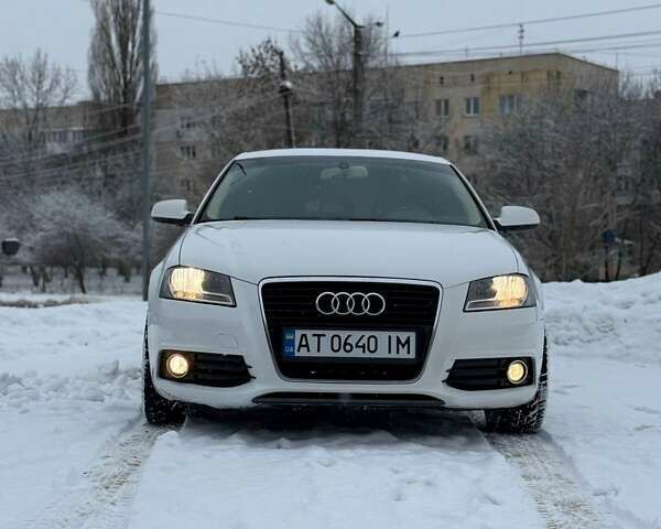 Белый Ауди А3, объемом двигателя 2 л и пробегом 234 тыс. км за 10500 $, фото 2 на Automoto.ua