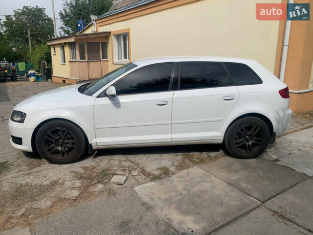 Білий Ауді А3, об'ємом двигуна 1.2 л та пробігом 245 тис. км за 8300 $, фото 8 на Automoto.ua