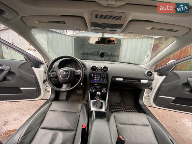 Білий Ауді А3, об'ємом двигуна 1.98 л та пробігом 217 тис. км за 12000 $, фото 22 на Automoto.ua